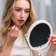 Cosmetic mirrors